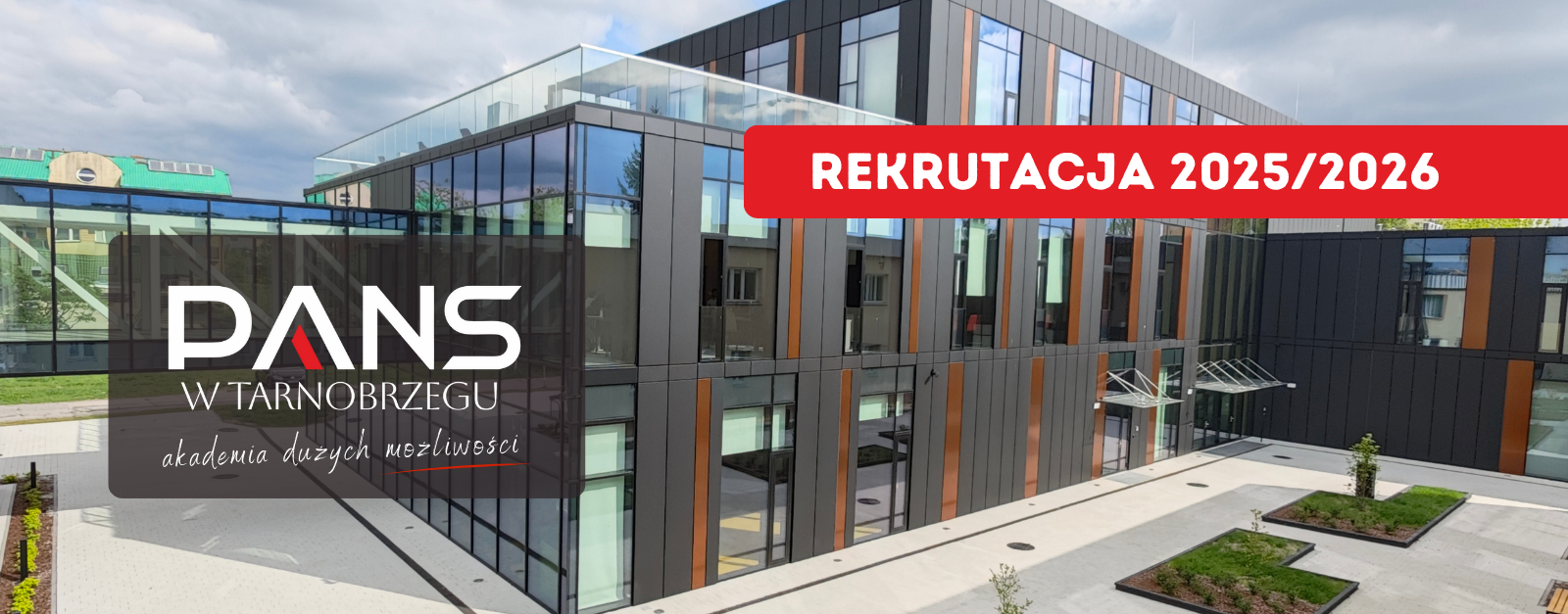 grafika przedstawia nowoczesny gmach akademii oraz tekst rekrutacja 2025/2026